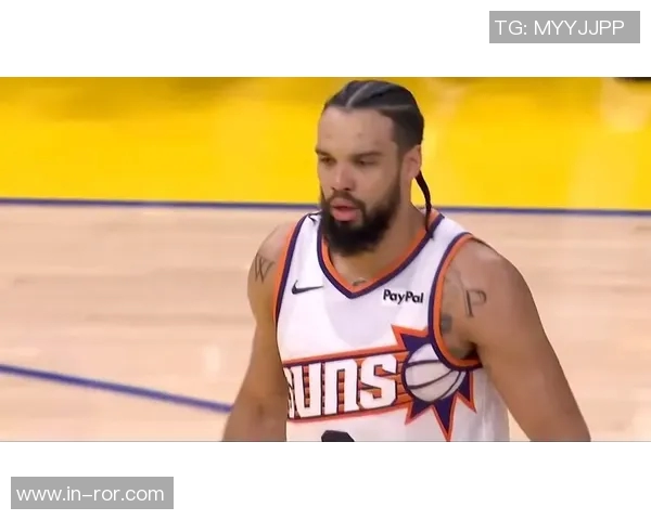 防守悍将争锋相对狄龙首节高效得分墨菲三分火力全开 防守悍将争锋相对狄龙首节高效得分墨菲三分火力全开