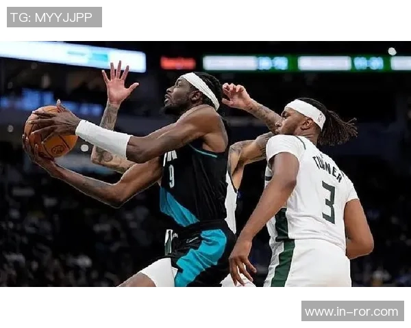 格兰特复出表现抢眼9投4中斩获16分3助攻2盖帽正负值高达16